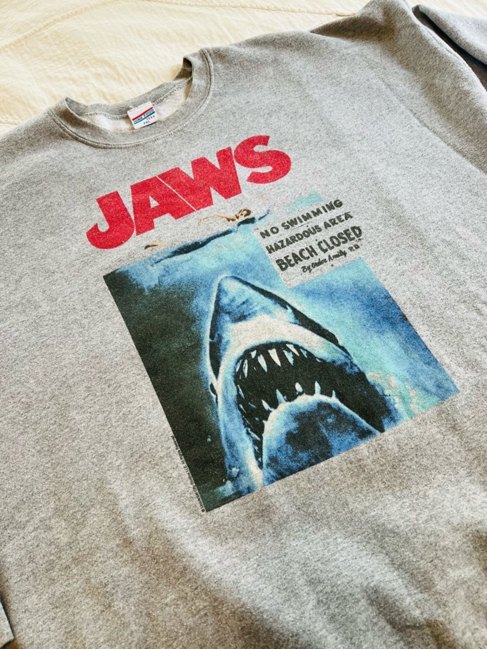 Junk Food Clothing JAWS Crewneck Sweatshirt - Gray with Red & Blue Graphic - Picture 6 of 9